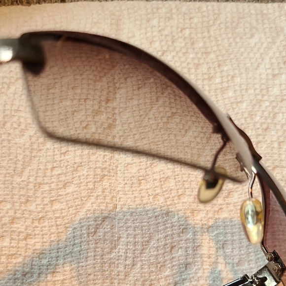 Gucci Women's Sunglasses - Picture 7 of 15